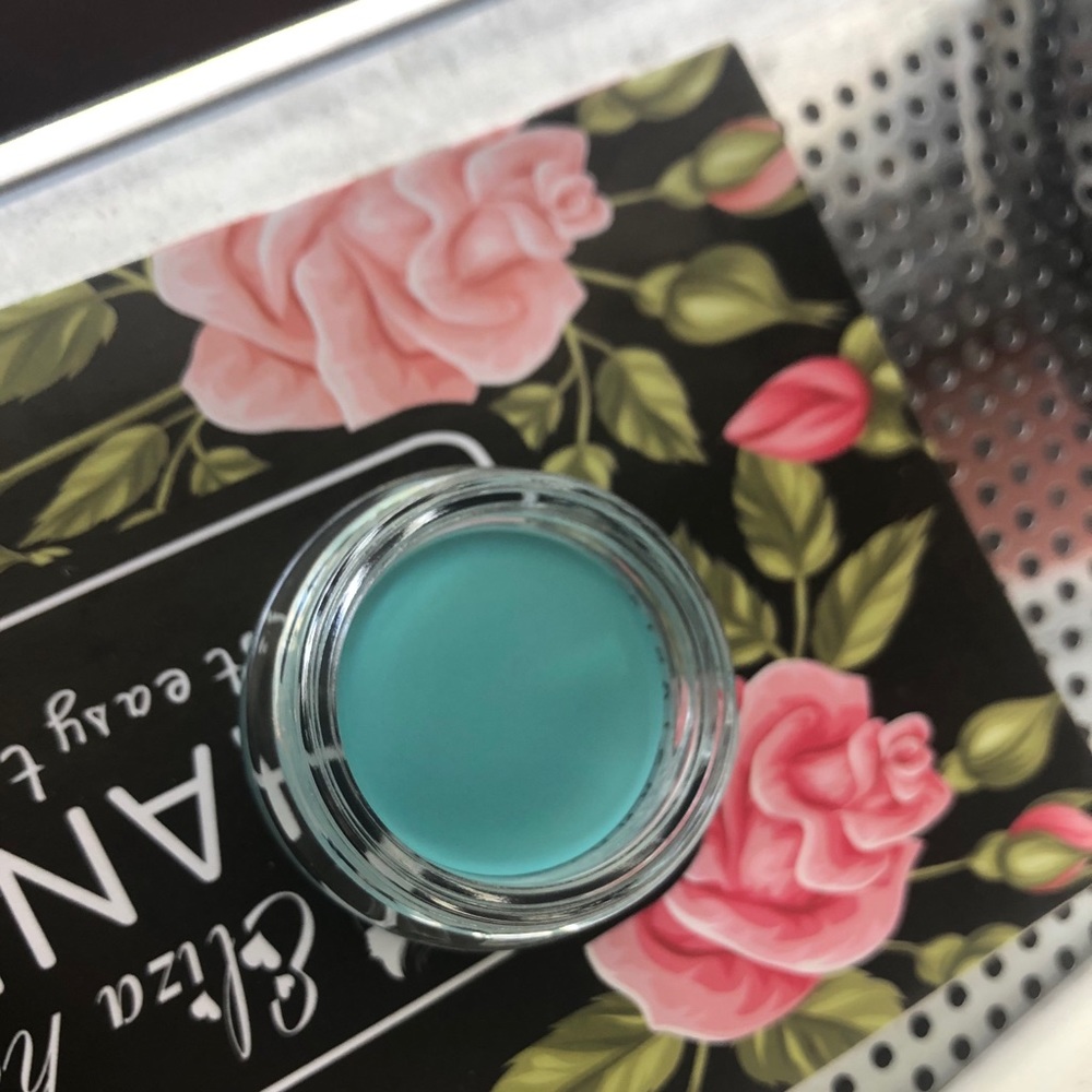 *Discontinued ABH Pomade